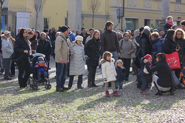 virgo2013gentepiazza.jpg
