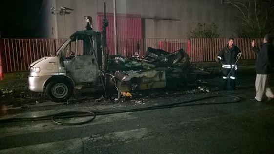 autocarroincendiato2014.jpg