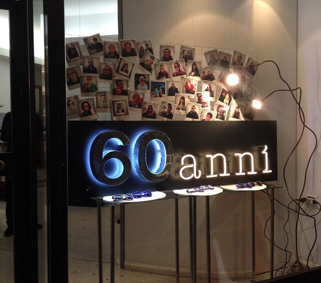 La vetrina che celebra i 60 anni di Radaelli Ottica