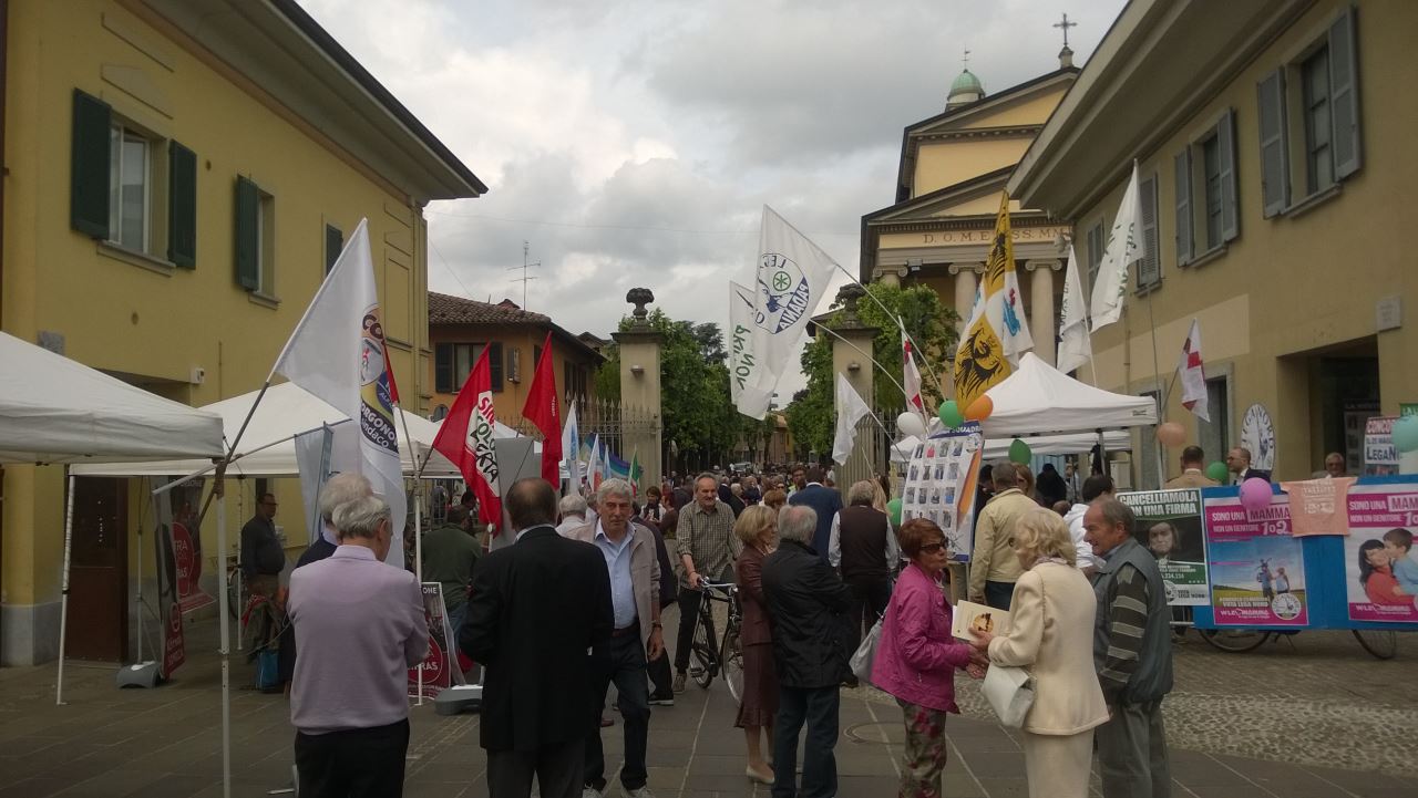 piazza gazebo 10 05 2014