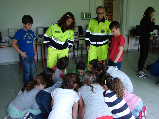 protezioneascuolamaggio14 (2).JPG