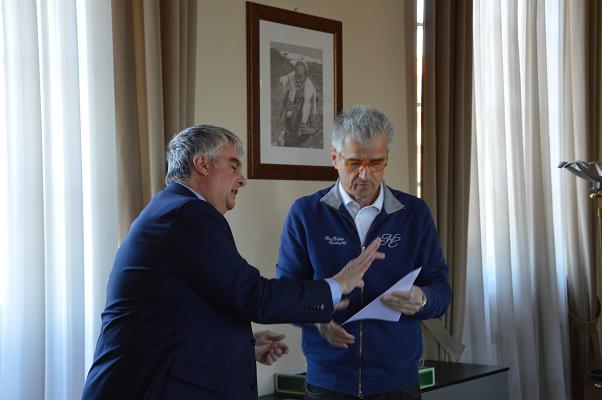 commerciantiaprile2015e.jpg