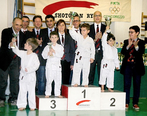 SRtrofeo amicizia2.jpg
