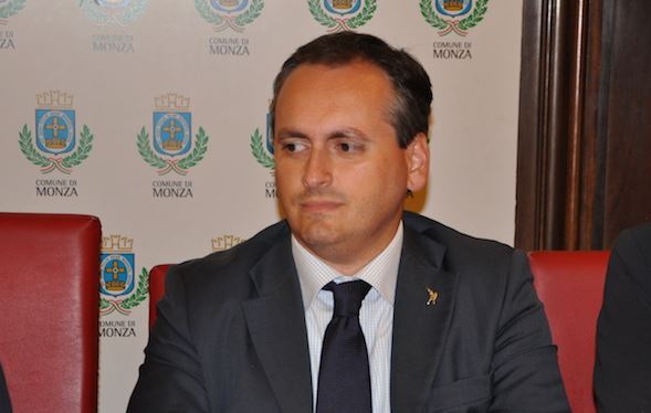 simone_villa2.JPG