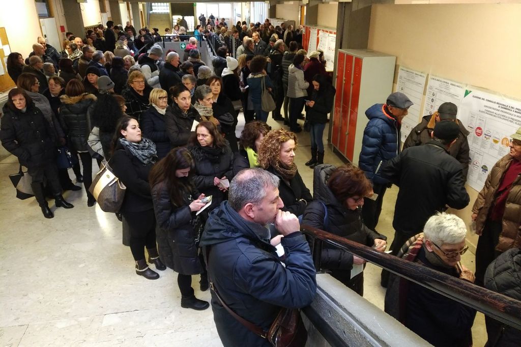 elezioni_code.jpg