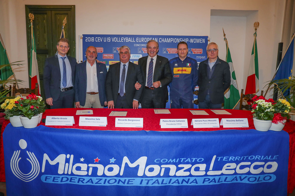 Conferenza-stampa_5.jpg
