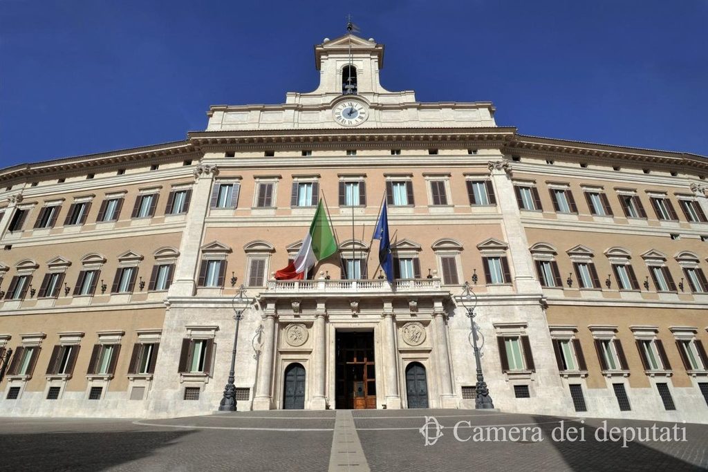 montecitorio-1271x848.jpg
