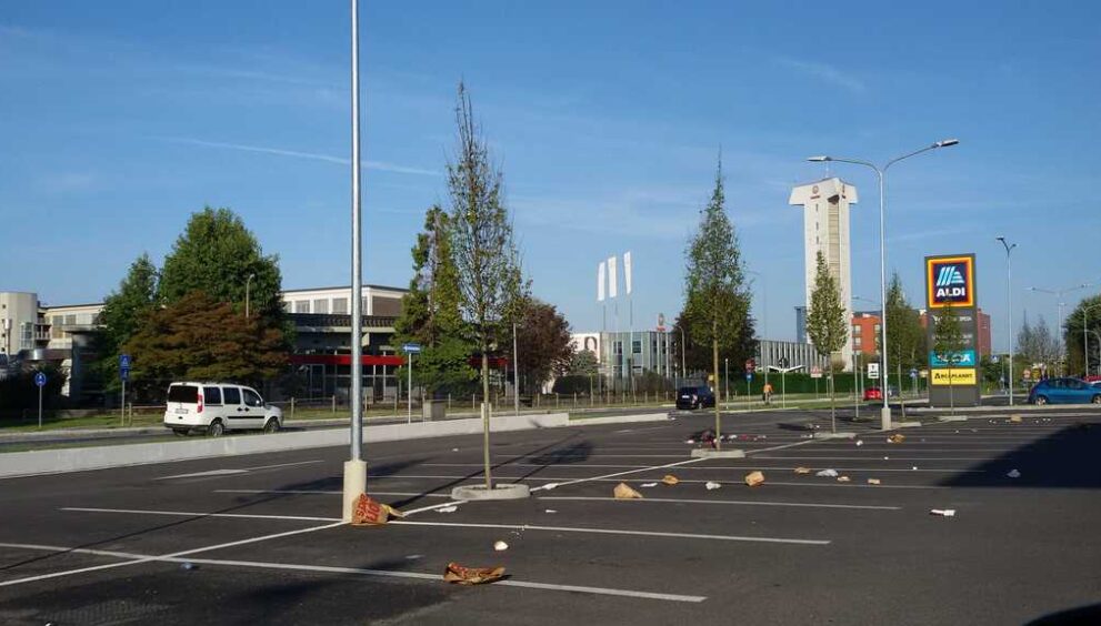 Sporcizia Mc e Aldi.jpg