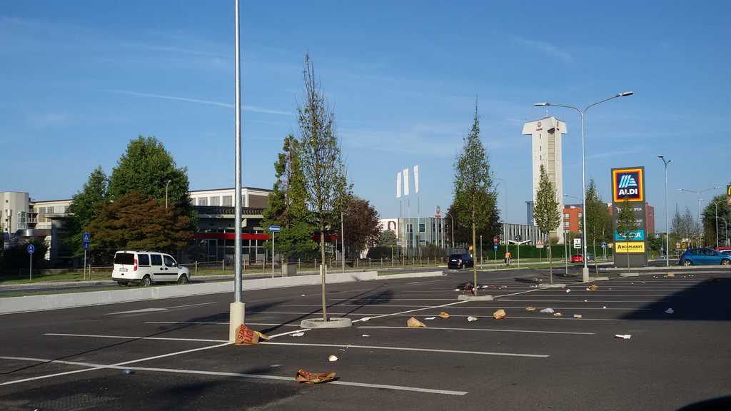 Sporcizia Mc e Aldi.jpg