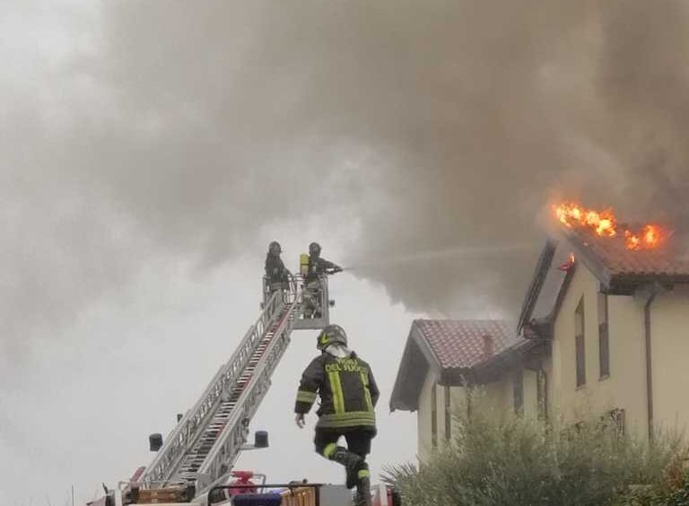busnago_incendio.jpeg