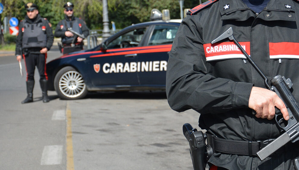Carabinieri-Poliziotti.jpg