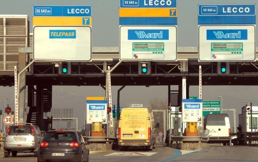 Casello_agrate_vimercate_A51.jpg
