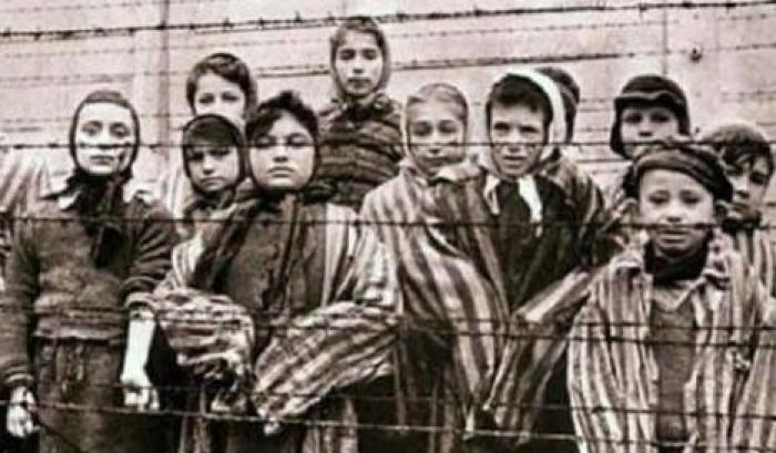 00054AC1-shoah.jpg