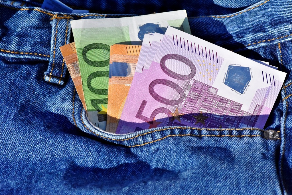 money-3115984_1920.jpg
