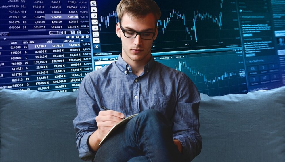 entrepreneur-2411763_1280.jpg