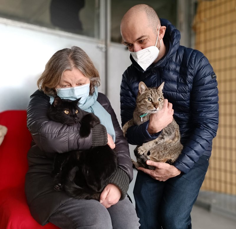 REmi ed Elliott nel box con famiglia-fb--89.jpg