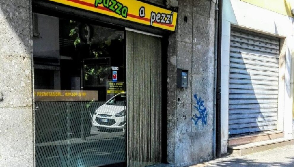 pizza_pazza_a_pezzi.jpg