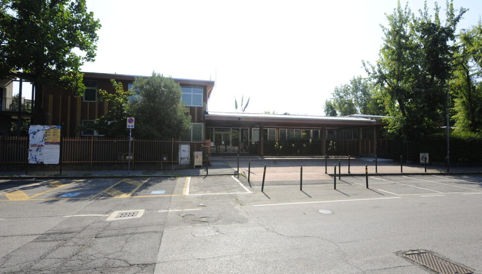 scuola via verdi.JPG
