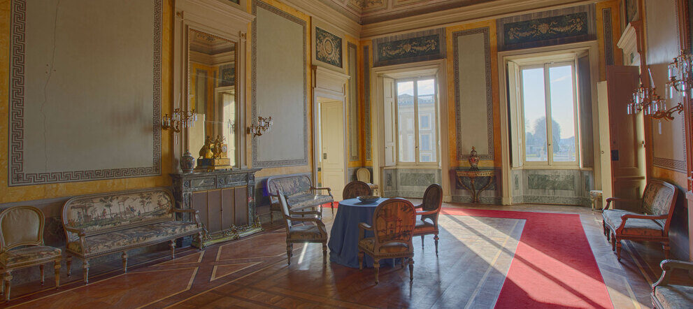 villa_reale_monza_arredi.jpg