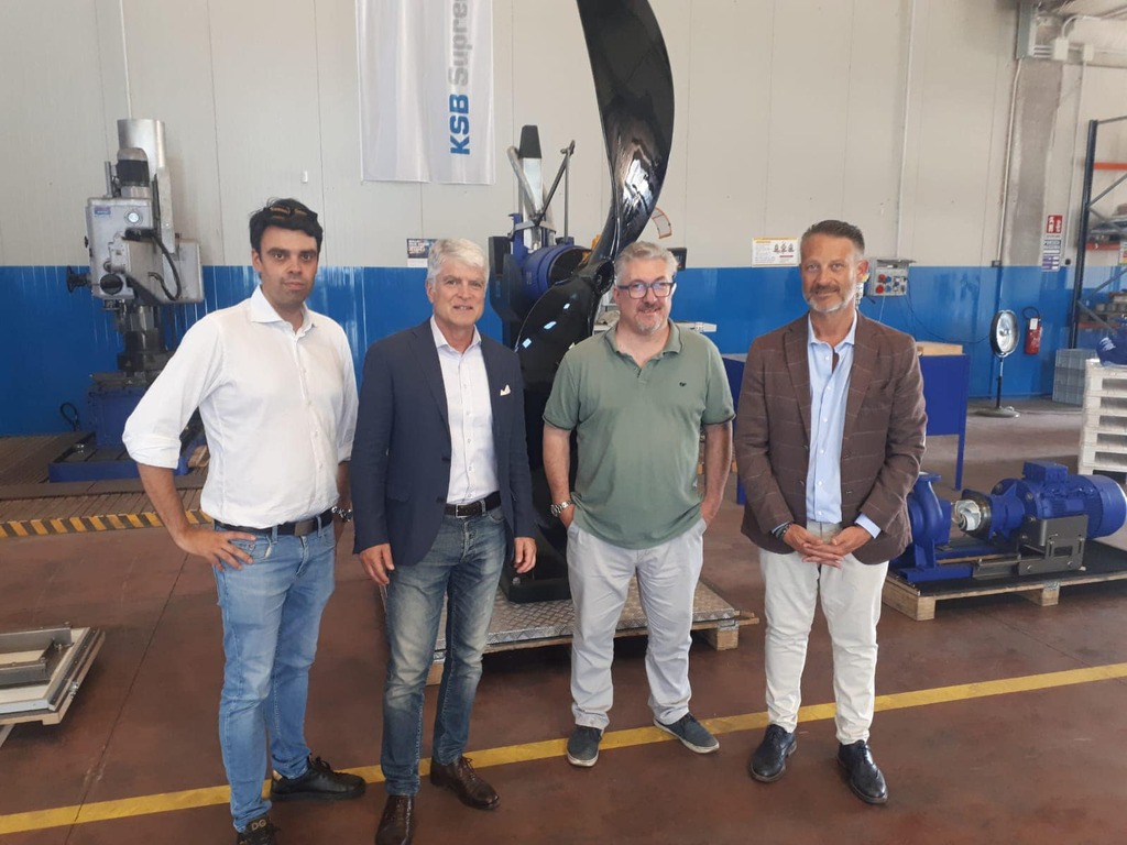 visita del sindaco al centro service di paliano 01.jpg