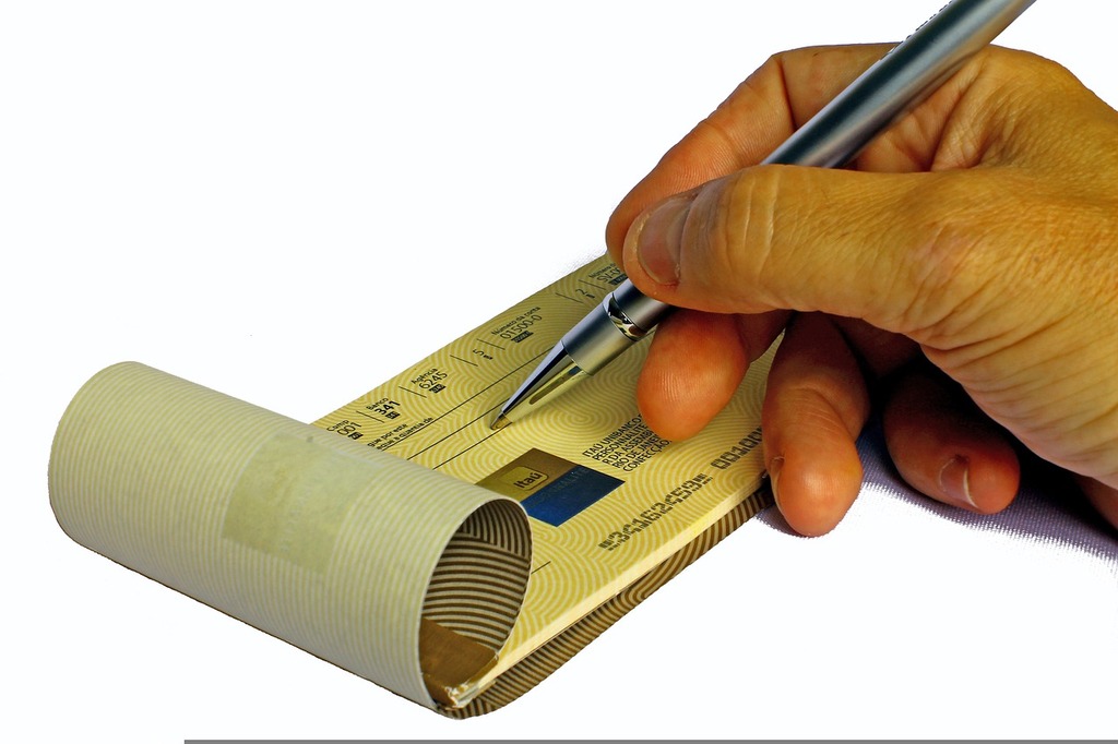 checks-g78054d3b2_1280.jpg
