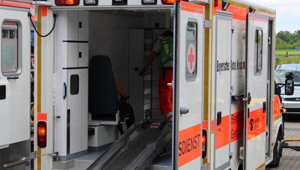 rescue-g5a277889a_1280.jpg