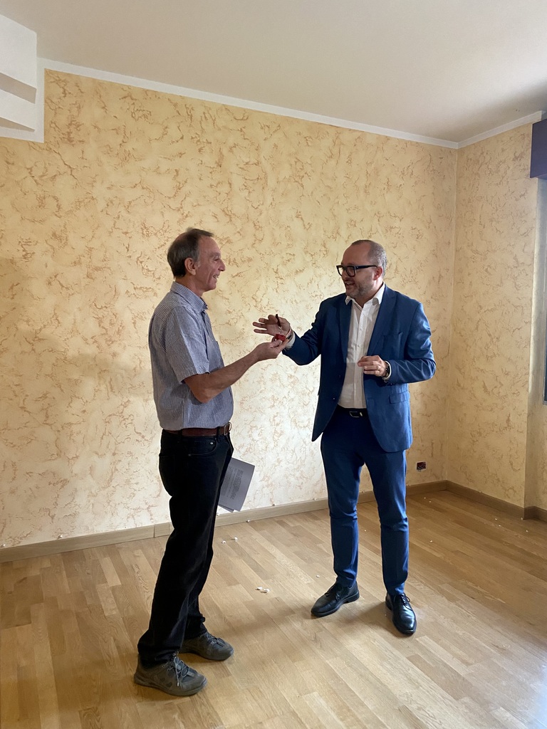 consegna chiavi_efrem fumagalli_mauro capitanio.jpg