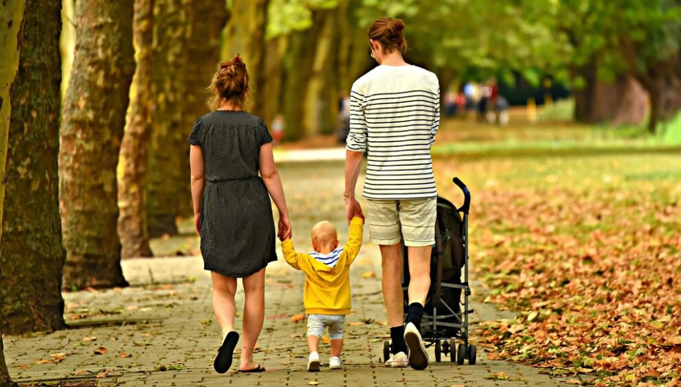 family-3602245_1280.jpg