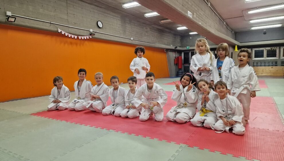foto gruppo grandi judo 28 nov 2023 (1).jpg